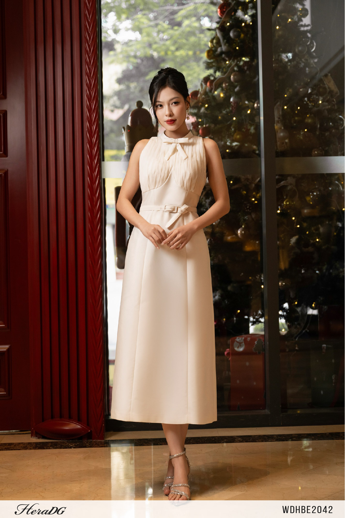 Ảnh của Đầm tafta ngực xếp nếp